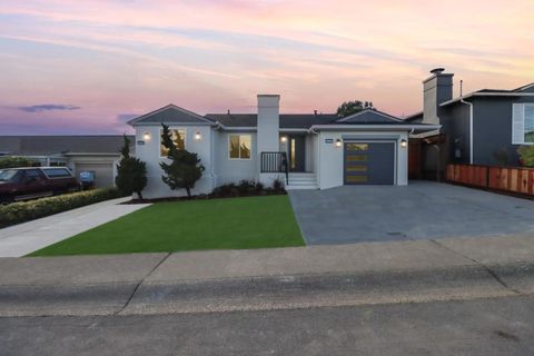 Photo of 519 Midway Avenue, Daly City, CA 94015 (MLS # ML82028903)