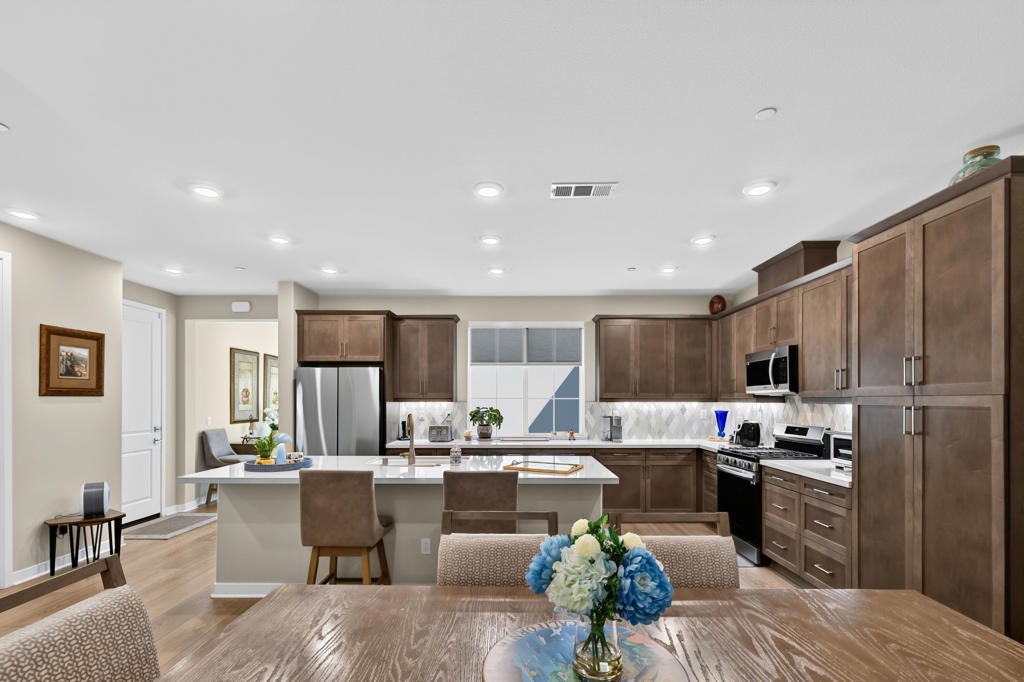 4117 Via Carrara 2