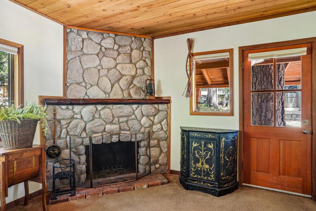 25447 Marion Ridge