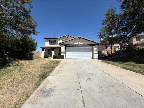 Photo of 38646 Annette Avenue, Palmdale, CA 93551 (MLS # CV26092006)