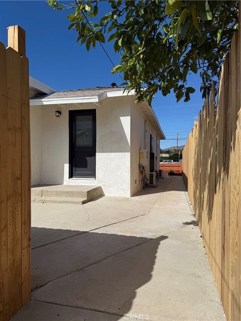 Photo of 16124 San Fernando Mission Blvd, Granada Hills, CA 91344 (MLS # SR26130594)