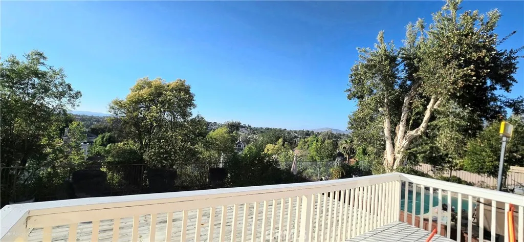 Temecula, California 92592, United States, 4 Bedrooms Bedrooms, ,3 BathroomsBathrooms,Residential,Active,196735