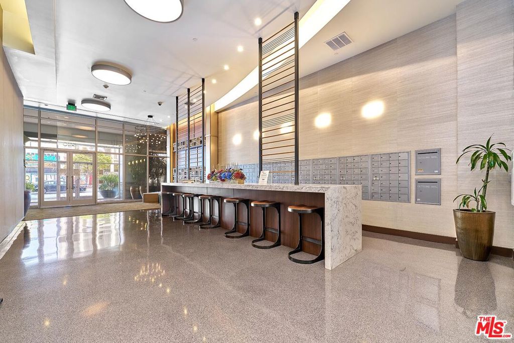 3810 Wilshire Boulevard 502