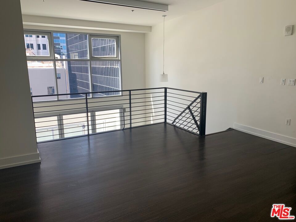PH-1304 is a three story loft! 24/7 Concierge and valet parking -text to retrieve your car-day or night. Bosch appliances, washer/dryer in units, trash chutes on every floor. Pool, spa, indoor/outdoor lounges, oversized TV and comfy sofas in community areas, wine room has private lockers and meeting area. Restaurants, bars, shopping, amenities within a short distance. Package lockers on-site. Beautifully furnished guest suite/apartment that can be rented by current Tenants for their visitors & guests. Conveniently located above the 7th St/Metro Center red line that is a subway hub to all lines. One metro stop from LA Live, LA Convention Center. Whole Foods, Ralphs, Smart & Final, Target, Grocery Outlet are close by. Tours available everyday. PPEs, and IDs are required to tour. Agent to independently verify SF, lease rate and availability with leasing department. Many options available in bldg.