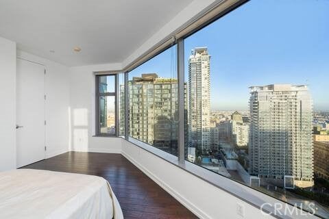 801 S Grand Avenue 2111
