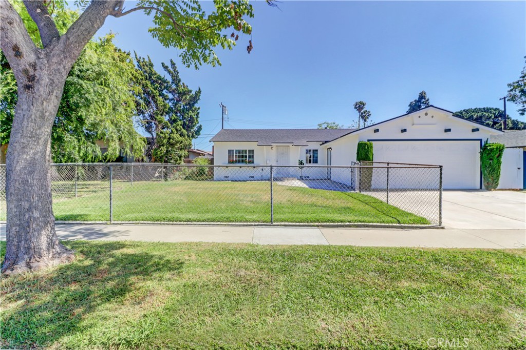 10612 Ketch Avenue