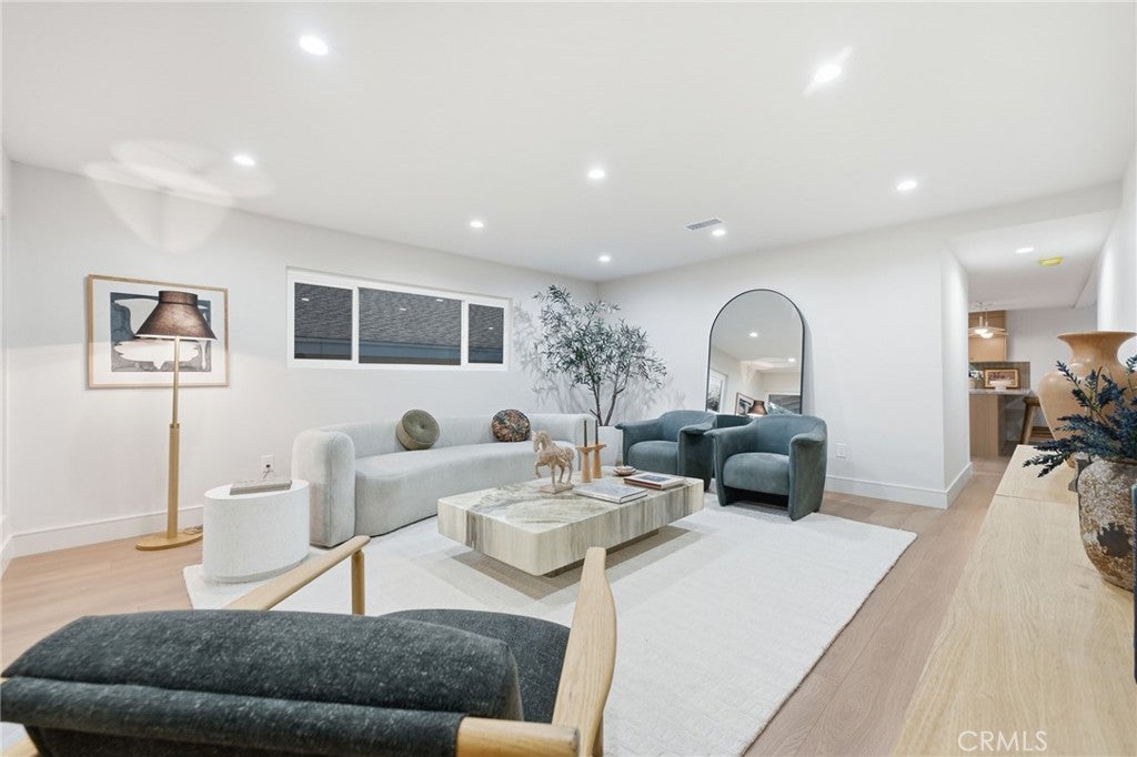 3508 Maple