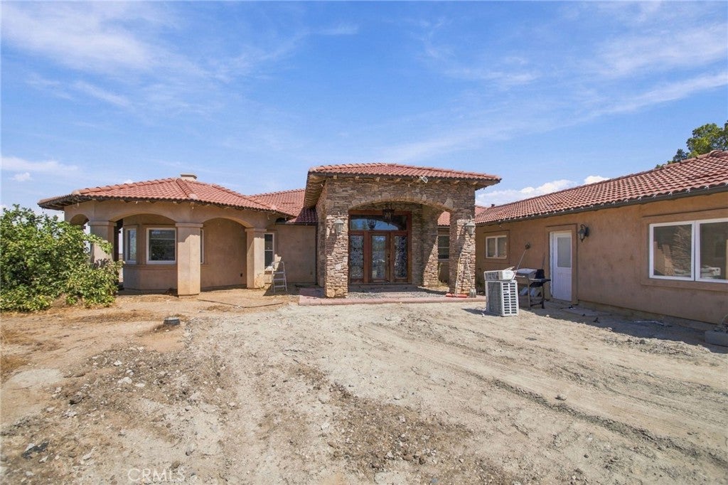 17010 Ridge Canyon
