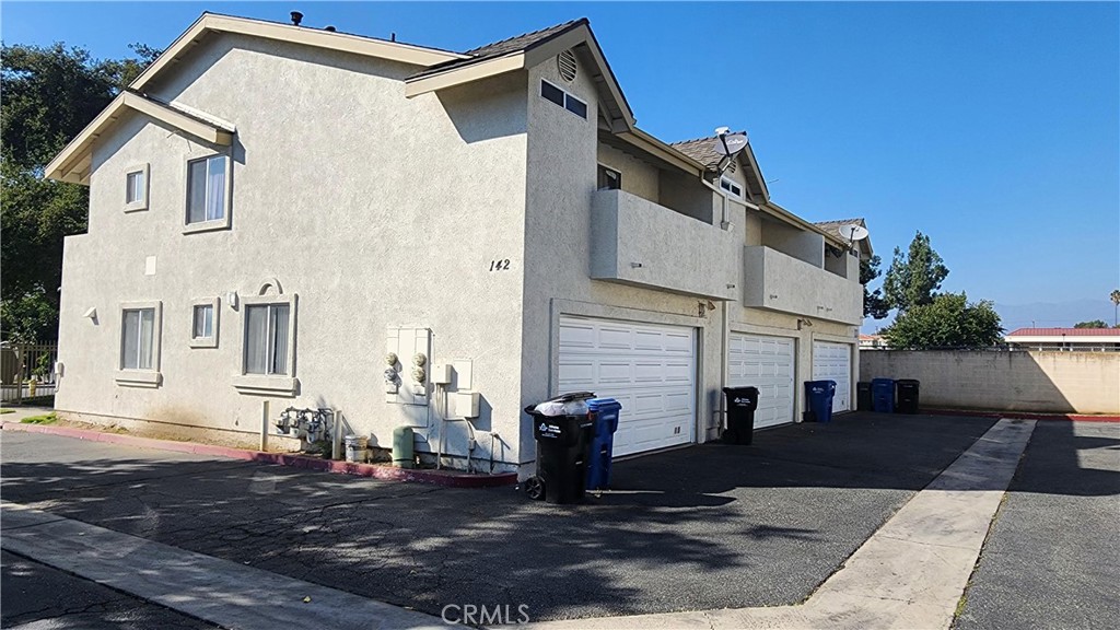 1425 S White