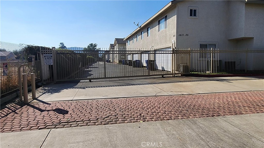 1425 S White