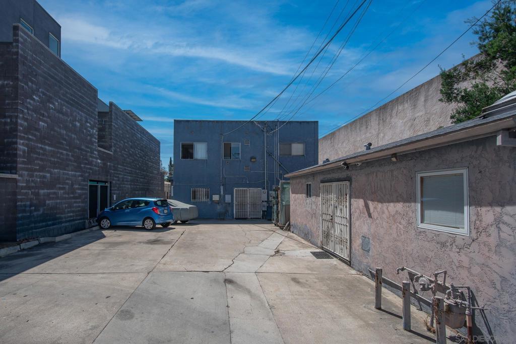 3580 Adams Ave