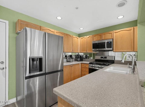 Tiny photo for 1334 Jamaica Lane, Oxnard, CA 93030 (MLS # V1-38624)