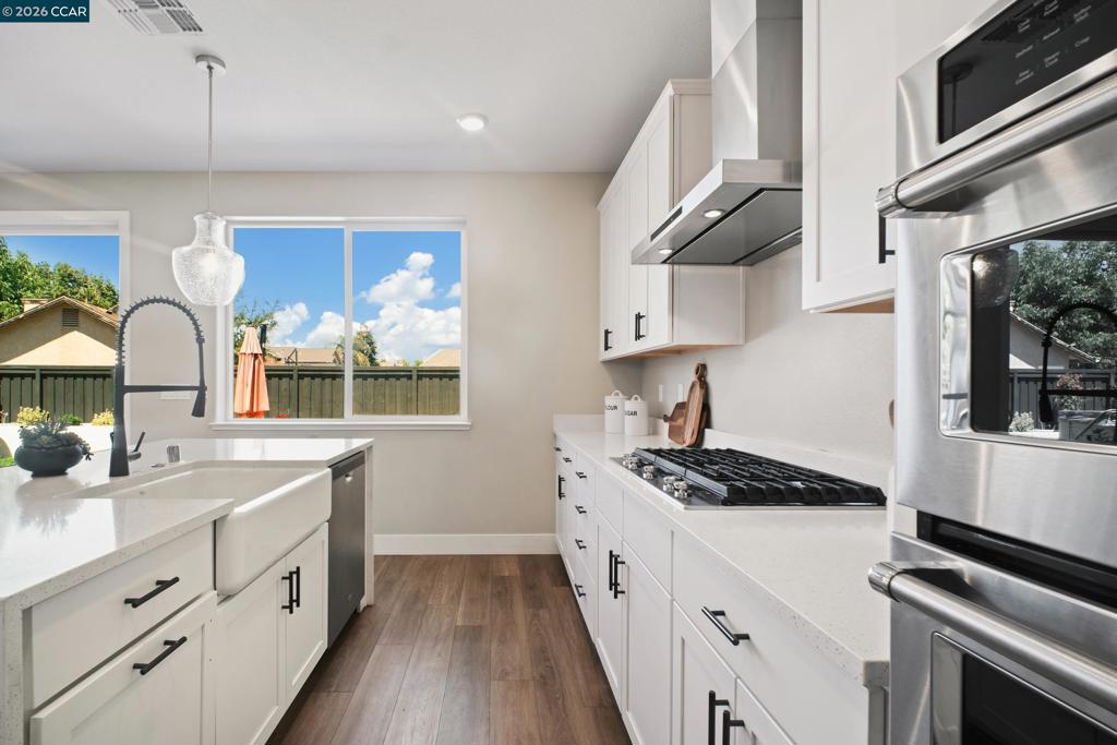 163 Canary Creek Way