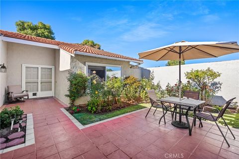 5050 Avenida Del Sol Laguna Woods CA 92637