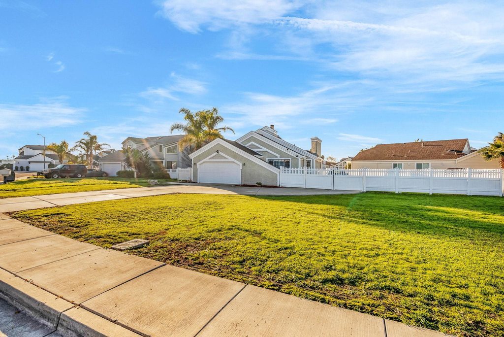 2102 Portside Court