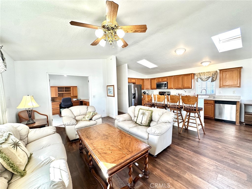 Dillion Estates (60045) - Manufactured In Park