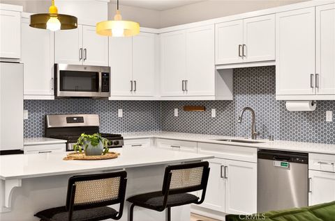 35165 Rangpur Fallbrook CA 92028