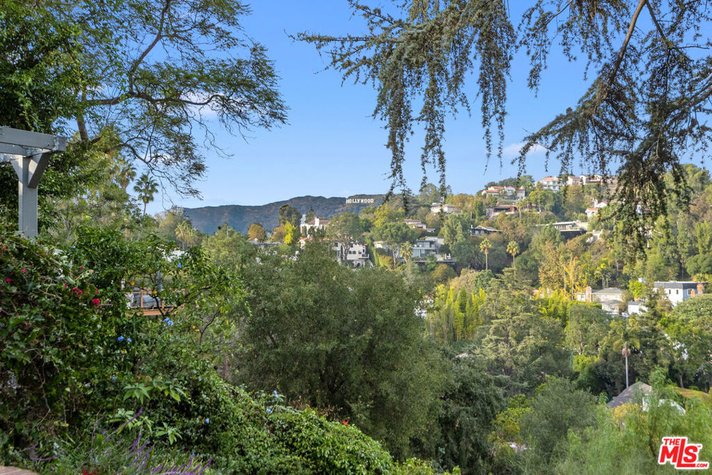 The Los Feliz Oaks - Residential Lease