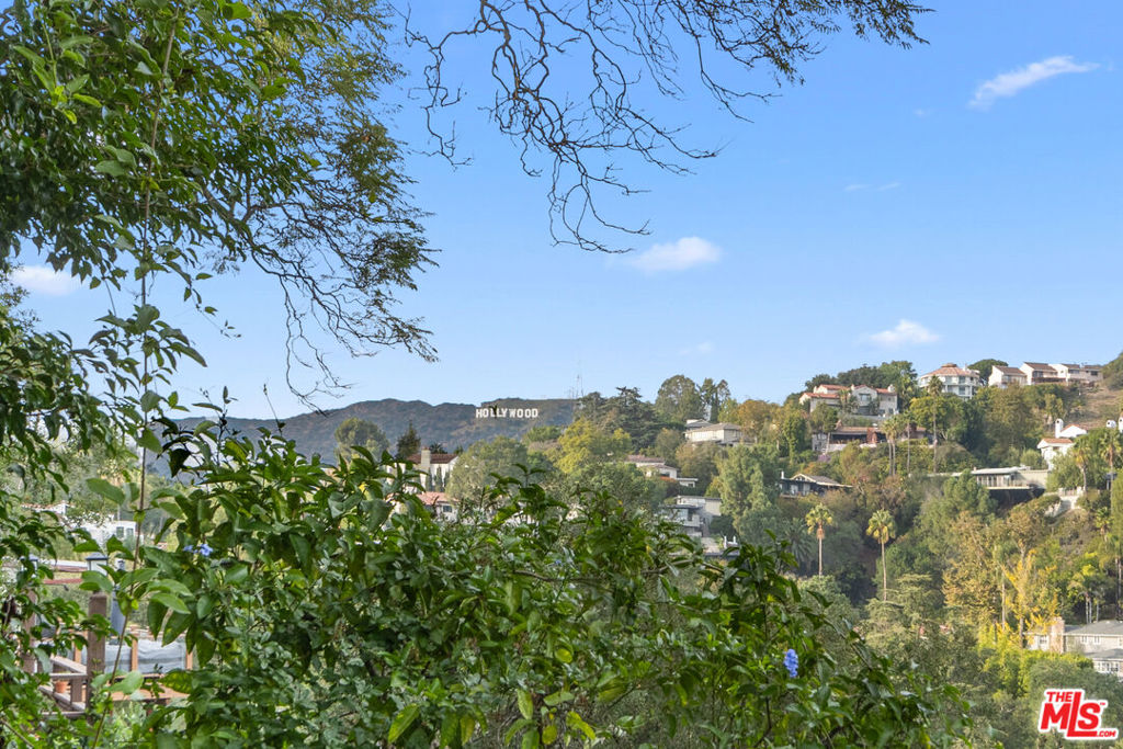 The Los Feliz Oaks - Residential Lease