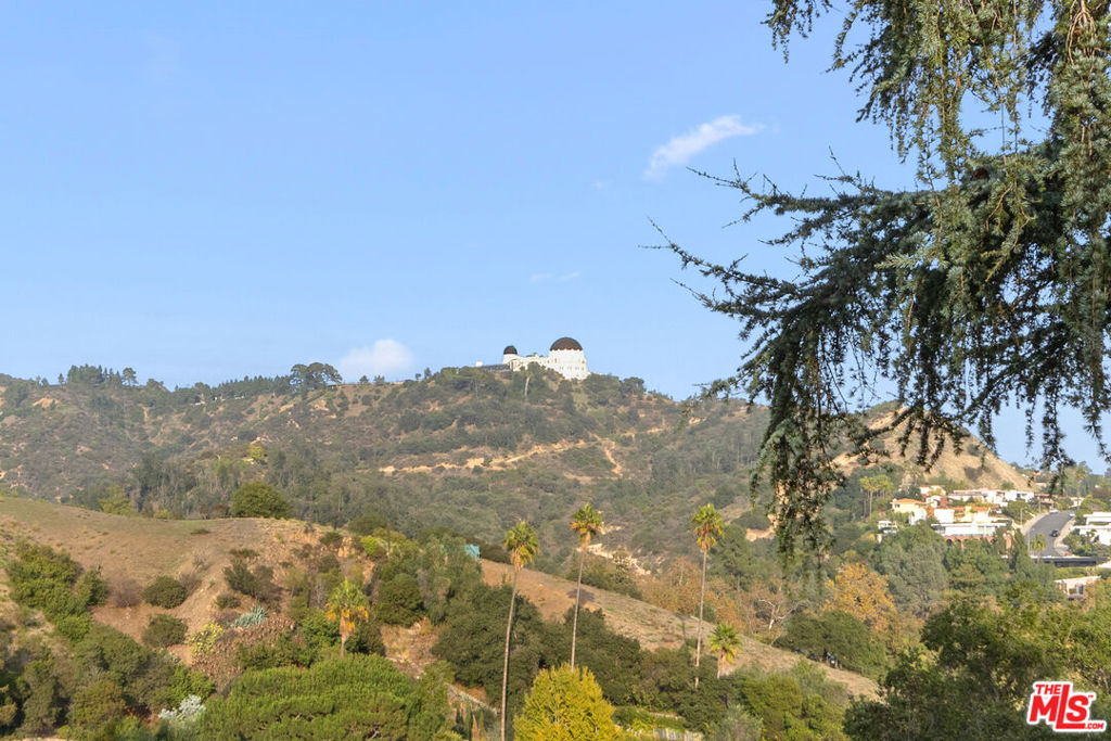 The Los Feliz Oaks - Residential Lease