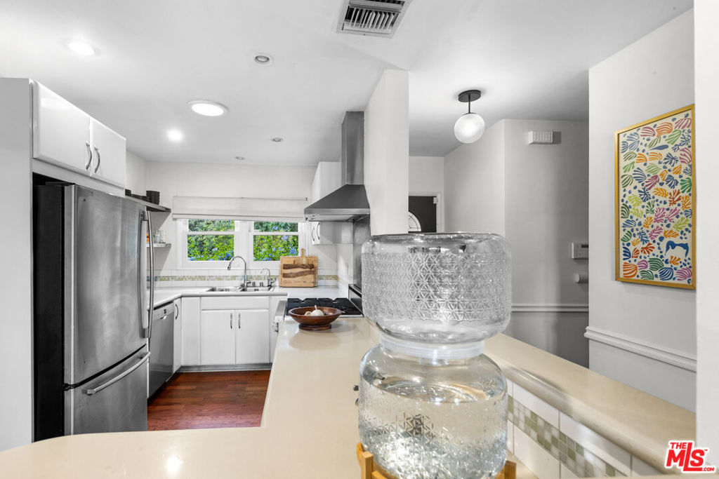 The Los Feliz Oaks - Residential Lease