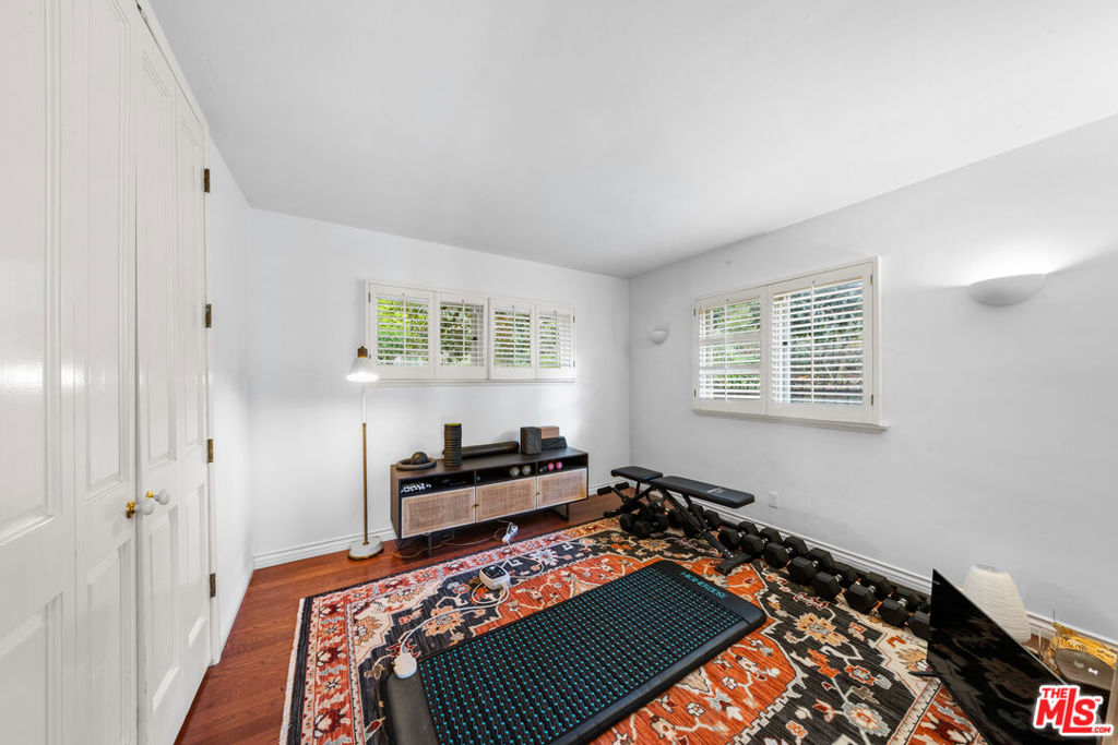 The Los Feliz Oaks - Residential Lease