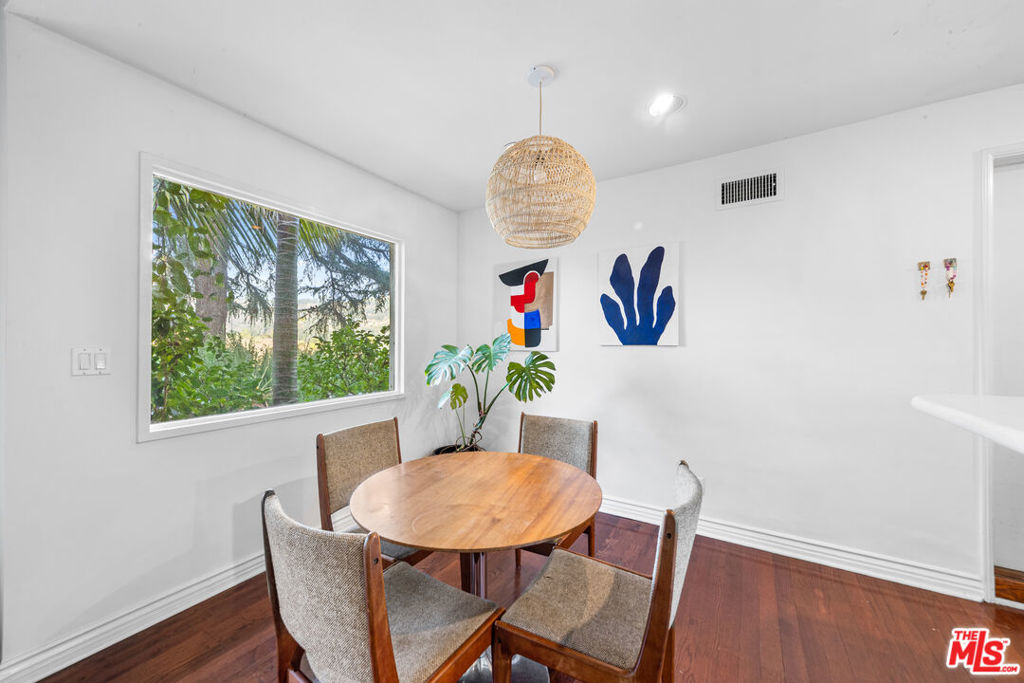 The Los Feliz Oaks - Residential Lease