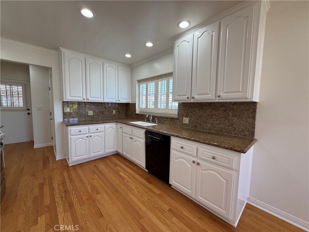 Properties 4 1903 S Grand Avenue