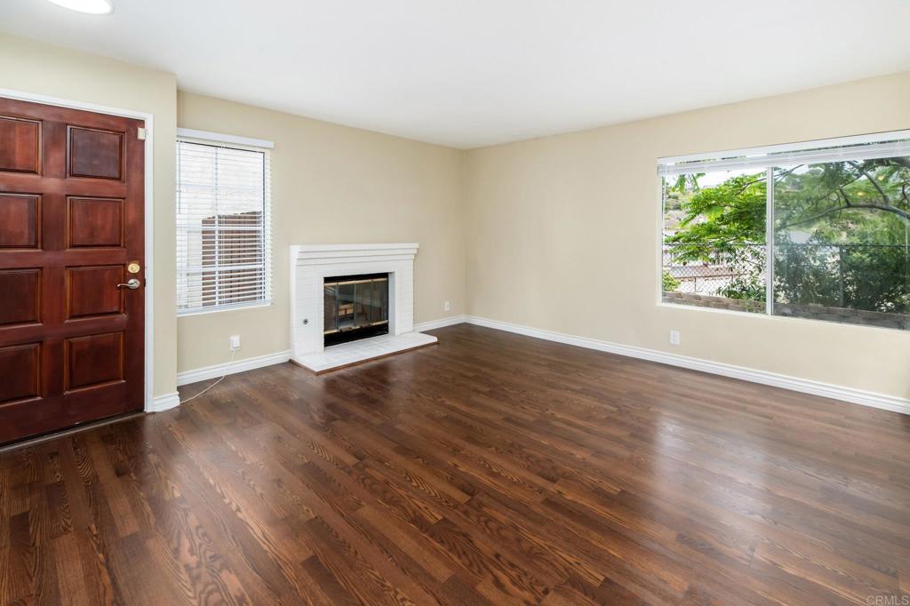 1253 Manzana Way