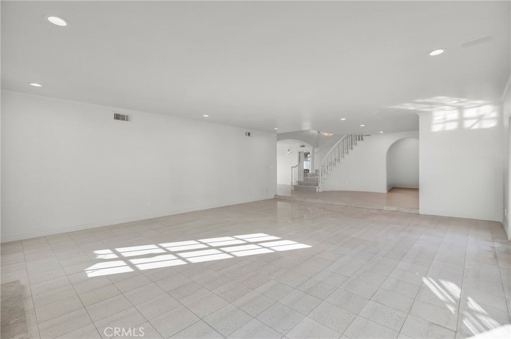 Not Applicable-105 - Residential Lease