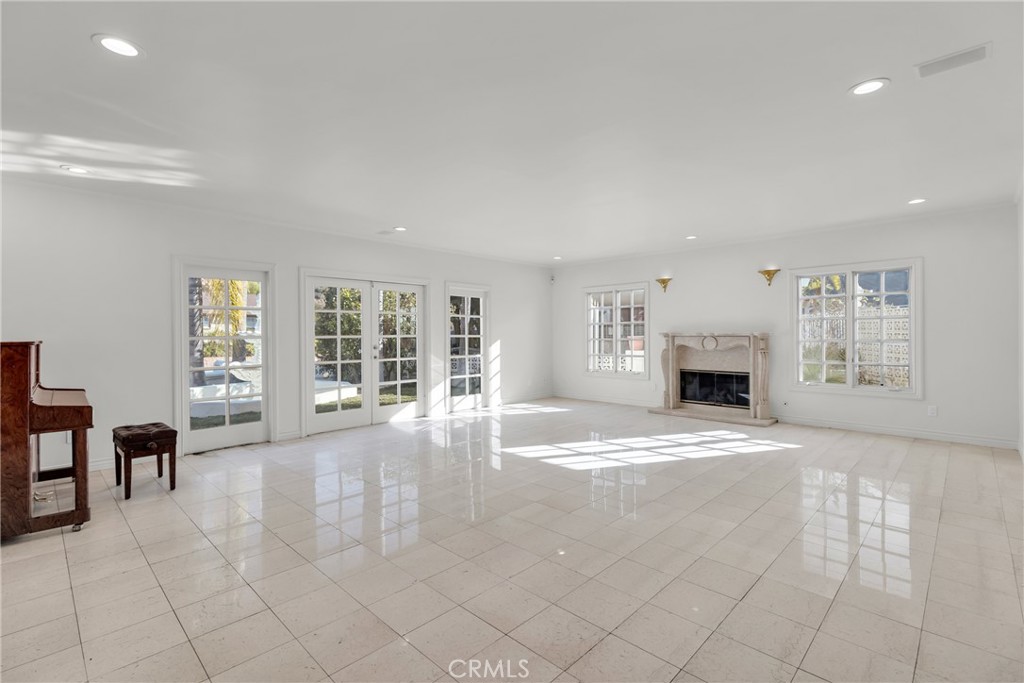 Not Applicable-105 - Residential Lease