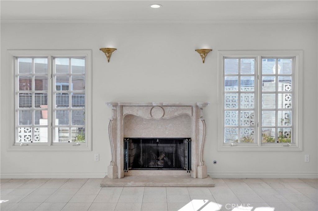 Not Applicable-105 - Residential Lease