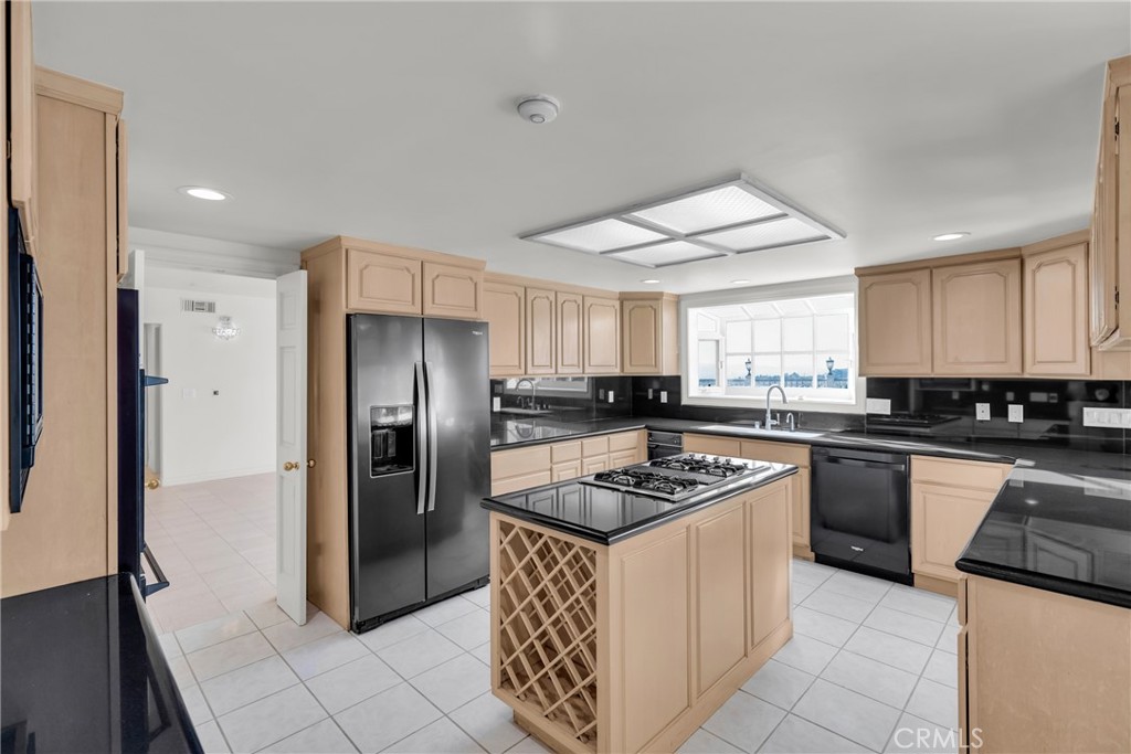 Not Applicable-105 - Residential Lease