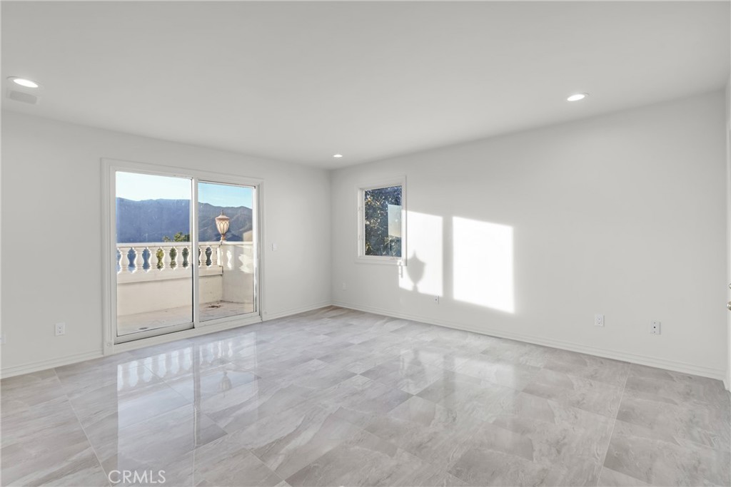 Not Applicable-105 - Residential Lease