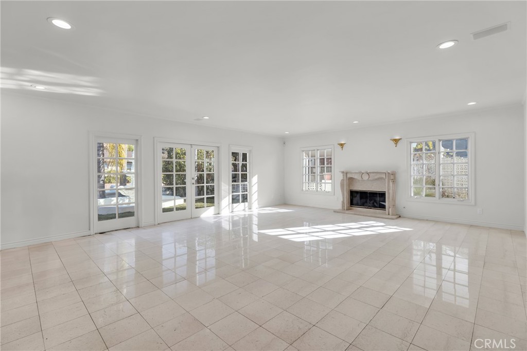 Not Applicable-105 - Residential Lease