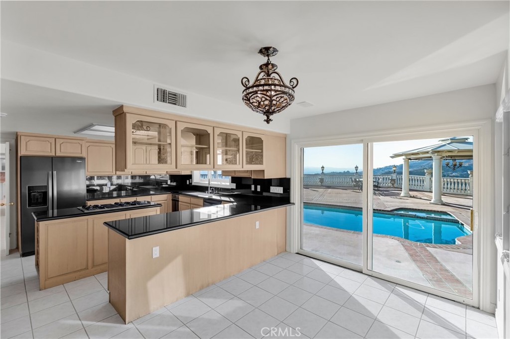 Not Applicable-105 - Residential Lease