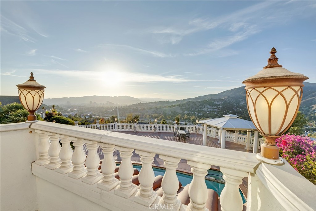 Not Applicable-105 - Residential Lease