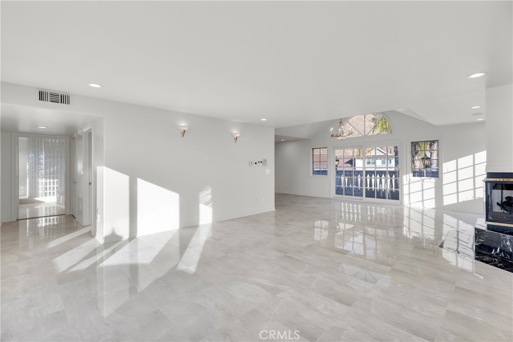 Not Applicable-105 - Residential Lease