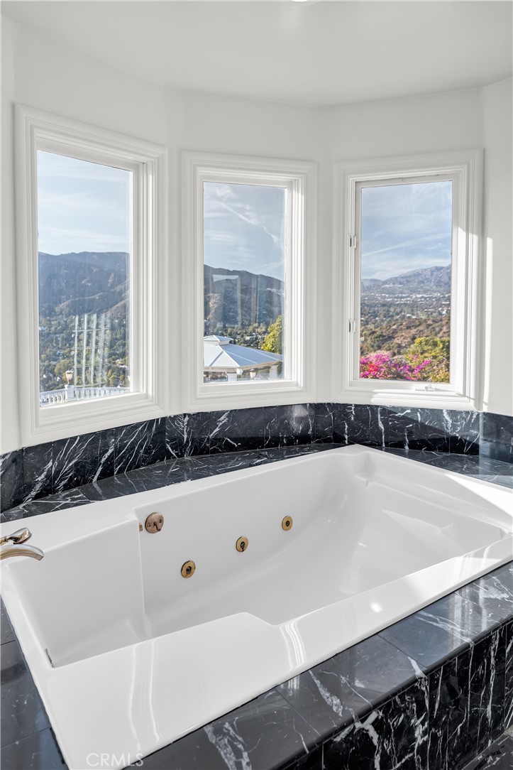 Not Applicable-105 - Residential Lease