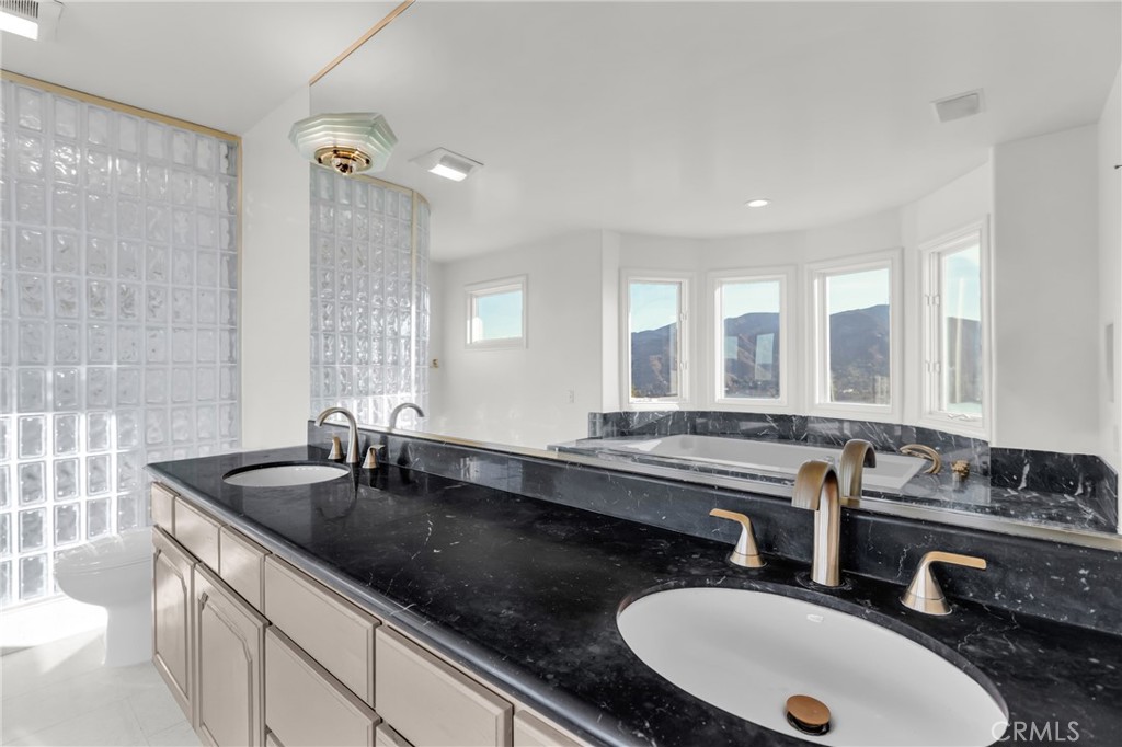 Not Applicable-105 - Residential Lease