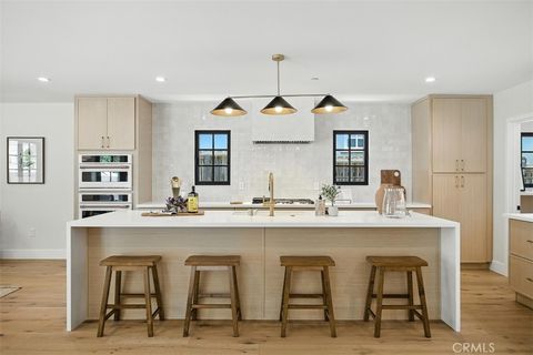 3756 Goodland Studio City CA 91604