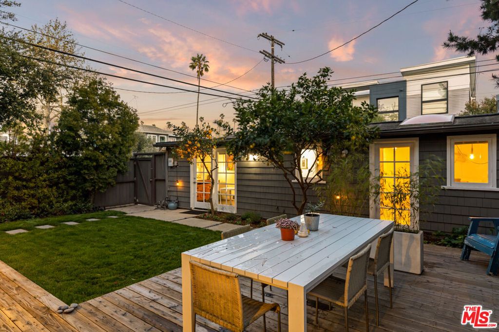 Photo of 754 Marco Place, Venice, CA 90291 (MLS # 25513251)