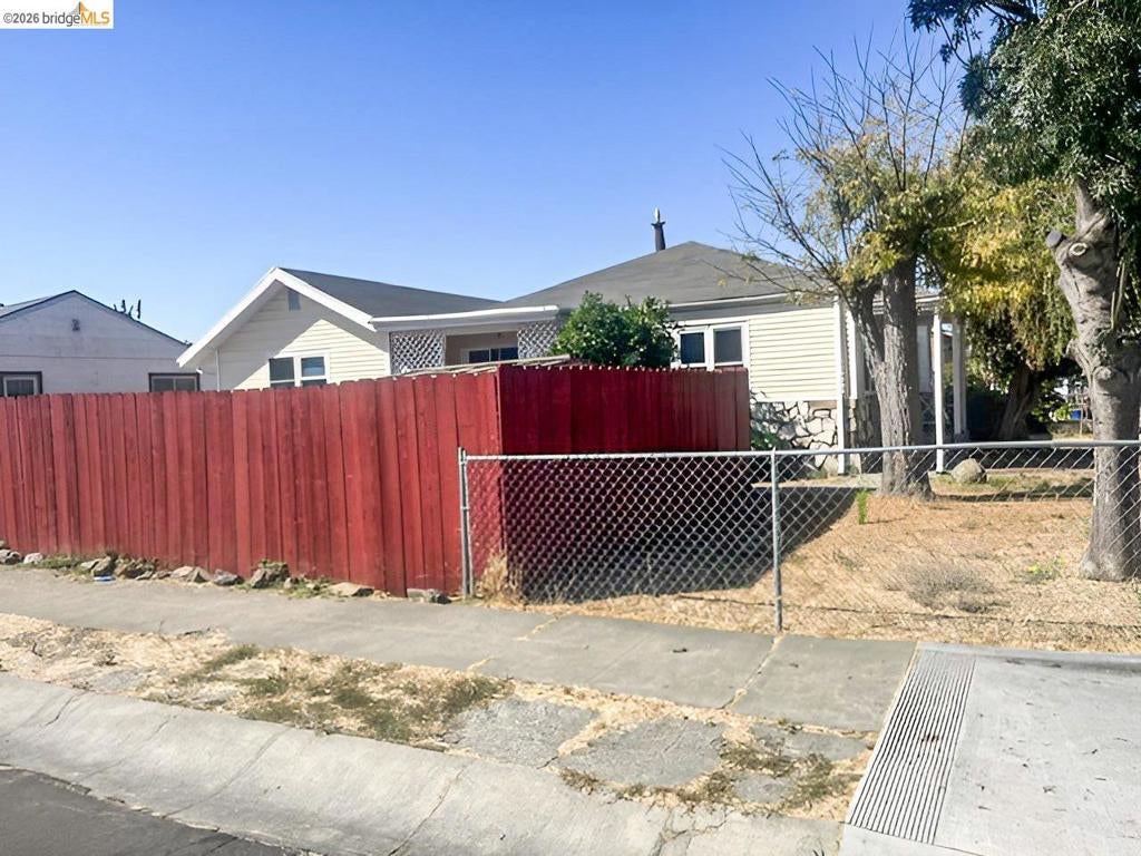 1565 Timothy Dr