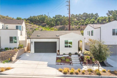 Tiny photo for 461 Meadowood Street, Fallbrook, CA 92028 (MLS # NDP2609626)