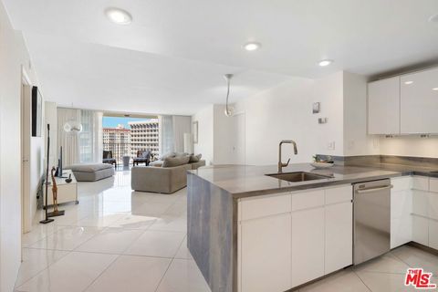 Photo of 700 E Ocean Boulevard #1501, Long Beach, CA 90802 (MLS # 26776553)