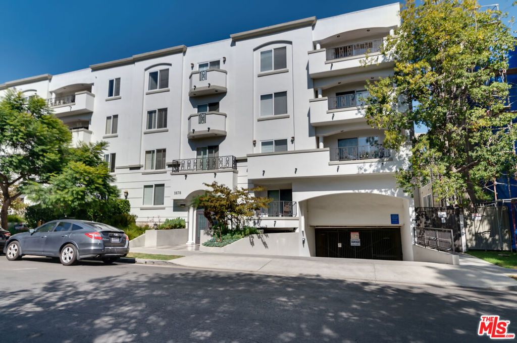 Photo of 1878 Greenfield Avenue #104, Los Angeles, CA 90025 (MLS # 25603017)