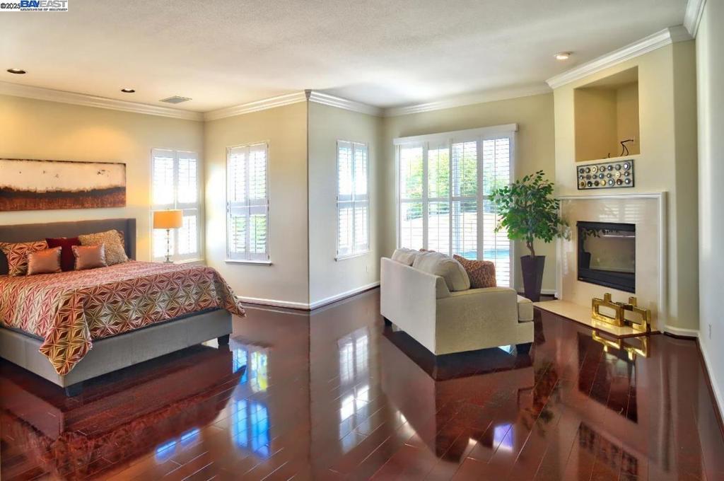 SILVERCREK - Residential Lease