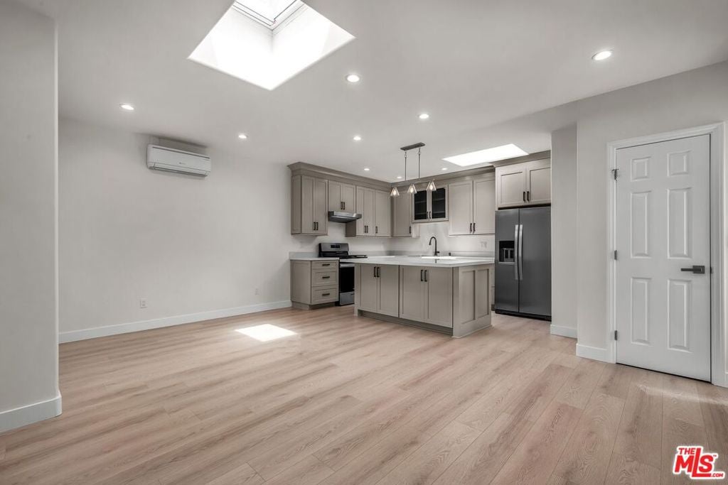 303 Culver Boulevard