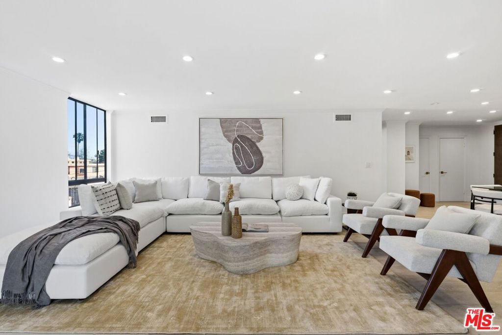 Photo of 150 N Almont Drive #301, Beverly Hills, CA 90211 (MLS # 26671315)