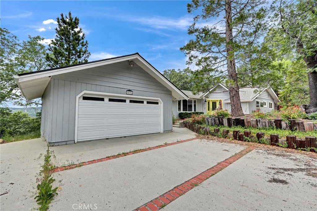 30396 Live Oak Drive